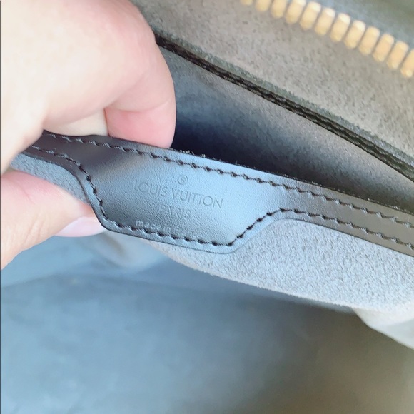 Louis Vuitton Gobelins Backpack - Picture 7 of 9